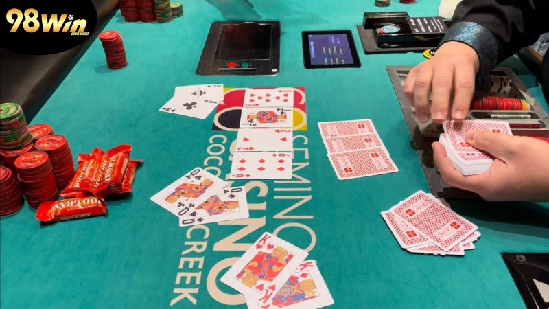 Tải game bài đổi thưởng tặng vốn tại 98WIN đơn giản, nhanh gọn nhất! 5 nhung-loi-ich-khi-tai-game-bai-doi-thuong-tang-von-tai-98win